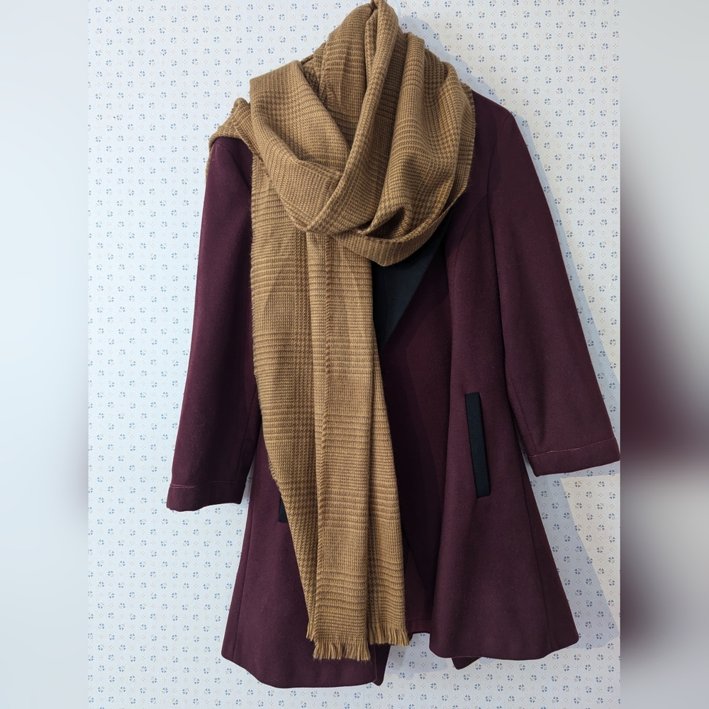 GAP Houndstooth Scarf Brown Wrap Shawl Evening Fall Game Day Bonfire Preppy